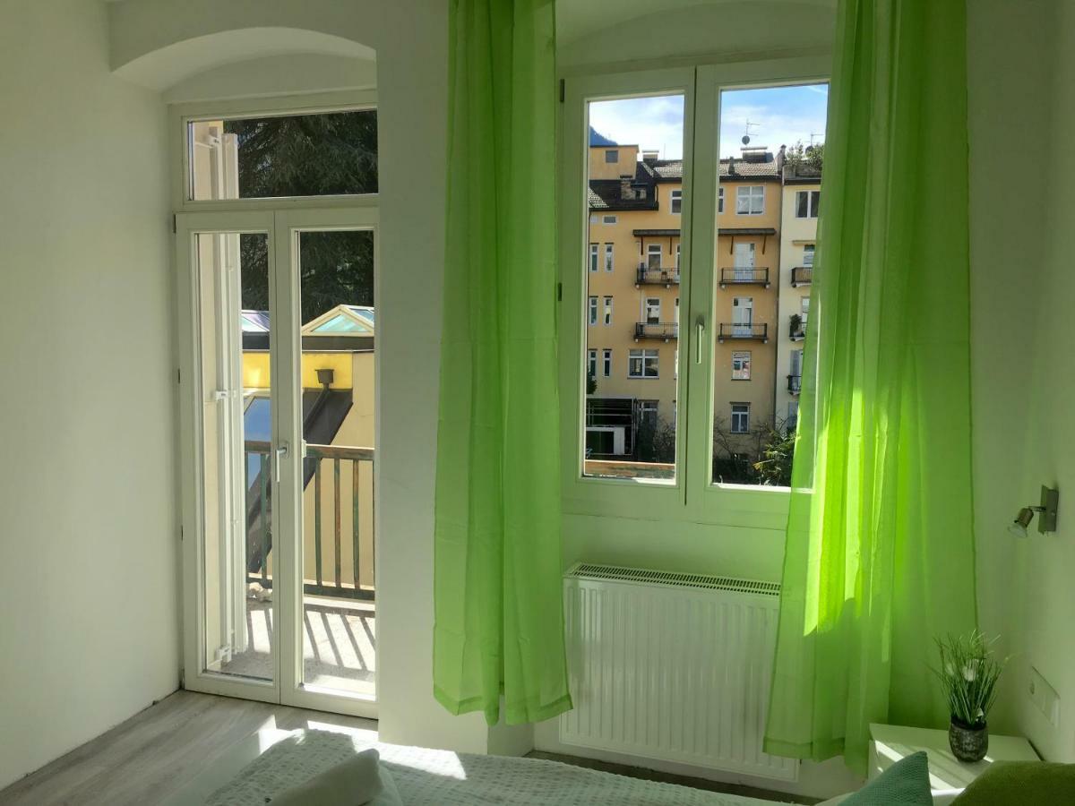 Iceman Room'S Central Больцано Екстер'єр фото